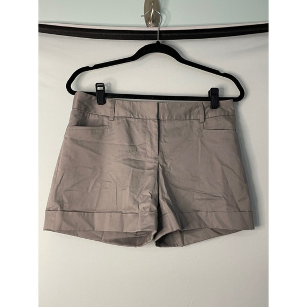 Express Editor‎ Shorts Women's Gray Tailored Flat Front Cuffed Size 4